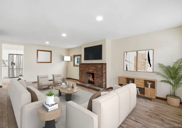 Photo 3 of Single family home for sale at 194 Smith St, Poughkeepsie, NY 12601 | MLS# 1040492 | Listing updated on 2026-10-03