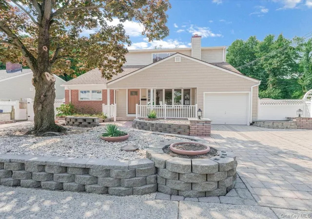 1st image of 250 Lakeshore Blvd, Oyster Bay, NY 11762 | MLS# 1040494