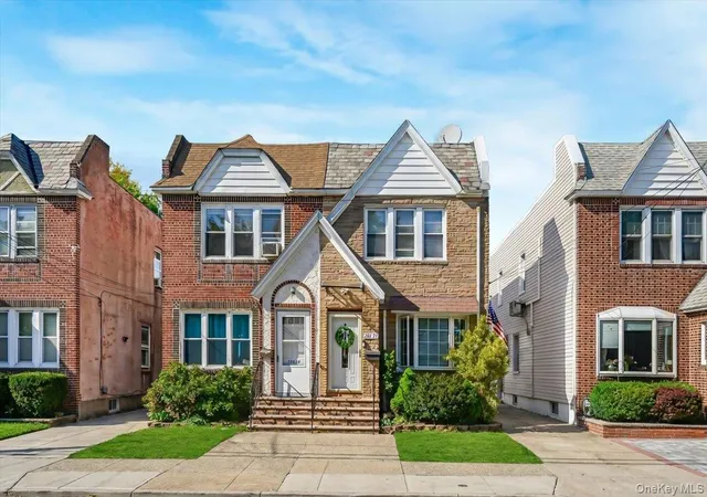 Photo 2 of Single family home for sale at 244-37 89th Avenue, New York, NY 11426 | MLS# 1040510 | Listing updated on 2026-09-29