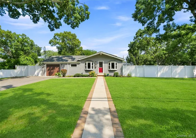 Photo 1 of Single family home for sale at 91 Spruce Ave, Islip, NY 11795 | MLS# 1040513 | Listing updated on 2026-09-03