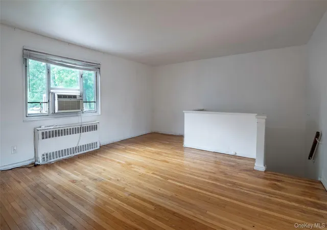 Photo 3 of House for sale at 225-24 Manor Rd #814, New York, NY 11427 | MLS# 1040514 | Listing updated on 2026-10-08