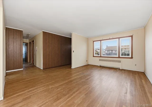 Photo 3 of Sale Pending at 2 Mcleod St, Oyster Bay, NY 11762 | MLS# 1040516 | Listing updated on 2026-09-04