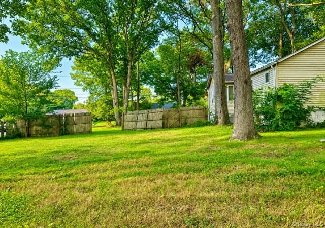 14th image of 86 N Evergreen Dr, Brookhaven, NY 11784 | MLS# 1040537