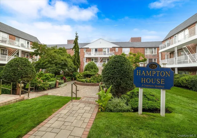 House for sale at 120 Morris Avenue #C9, Hempstead, NY 11570 | MLS# 1040547 | Listing updated on 2026-09-16