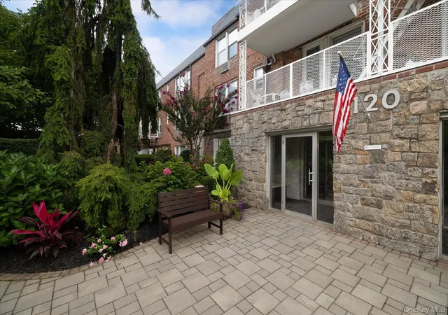 Photo 3 of House for sale at 120 Morris Avenue #C9, Hempstead, NY 11570 | MLS# 1040547 | Listing updated on 2026-09-16