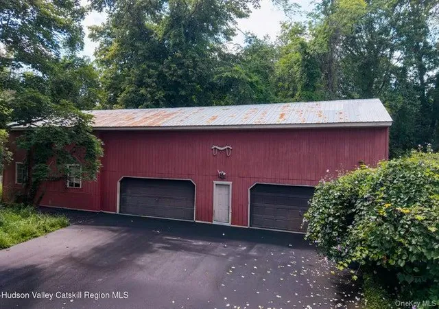 Photo 3 of Single family home for sale at 97 Leslie Rd, Newburgh (town), NY 12550 | MLS# 1040552 | Listing updated on 2026-08-20