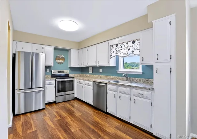 4th image of 14 Crescent Dr #55, Haverstraw, NY 10984 | MLS# 1040566