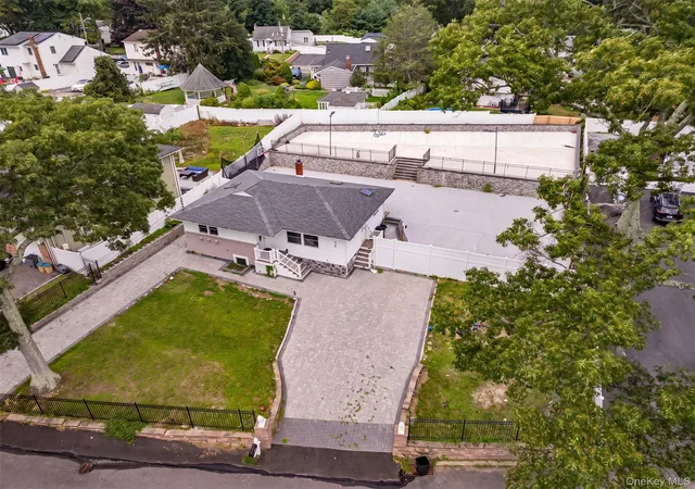 4th image of 429 Ontario St, Islip, NY 11779 | MLS# 1040582