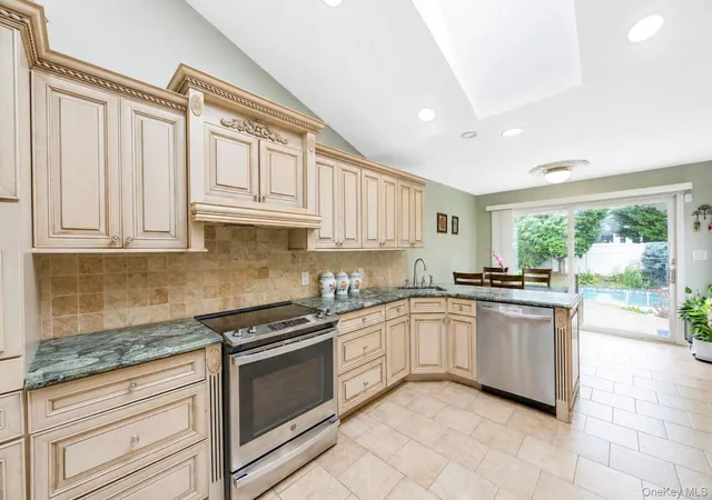 Photo 3 of Sale Pending at 49 Village Dr, Oyster Bay, NY 11753 | MLS# 1040601 | Listing updated on 2026-10-09