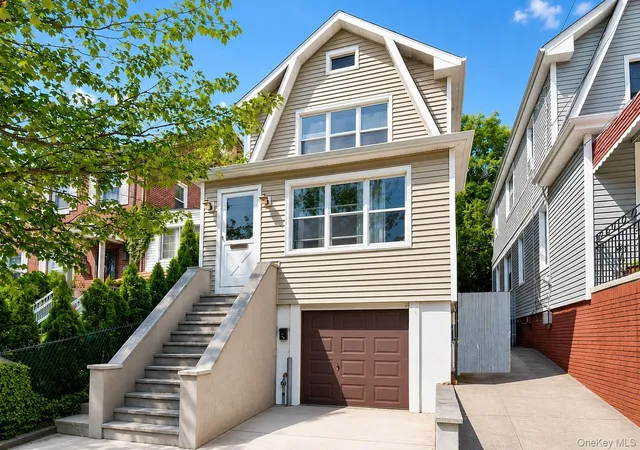 Photo 2 of Single family home for sale at 1631 Paulding Ave, New York, NY 10462 | MLS# 1040604 | Listing updated on 2026-08-26