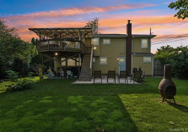Photo 37 of Sale Pending at 8 Laurel Ln, Hempstead, NY 11756 | MLS# 1040610 | Listing updated on 2026-08-29