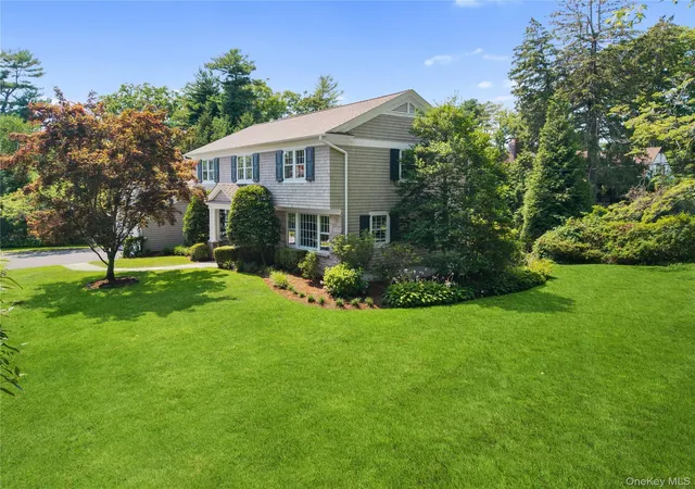 Photo 2 of Sale Pending at 911 Cove Rd, Mamaroneck, NY 10543 | MLS# 1040614 | Listing updated on 2026-09-19