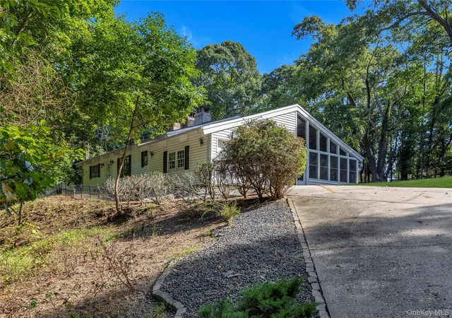 Photo 2 of Sale Pending at 106 Boney Ln, Smithtown, NY 11780 | MLS# 1040659 | Listing updated on 2026-09-29