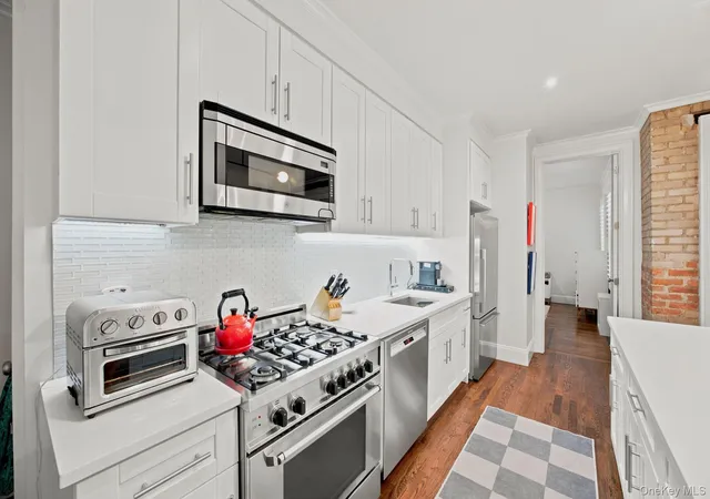 Listing Photo 4 - Condo for sale in building located at 24-65 38Th St, Astoria, NY 11103 - Unit #B9/B10