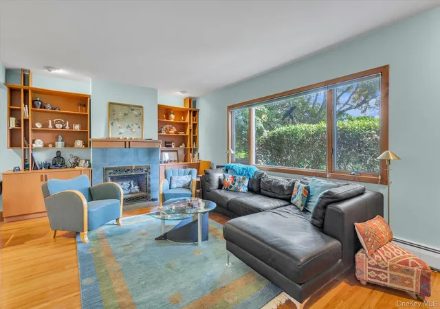 2nd image of 14 Spencer Wy, Smithtown, NY 11754 | MLS# 1040674