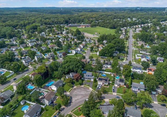 29th image of 14 Spencer Wy, Smithtown, NY 11754 | MLS# 1040674