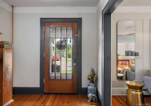 Photo 3 of Sale Pending at 21 Manor Pl, Kingston, NY 12401 | MLS# 1040707 | Listing updated on 2026-09-18