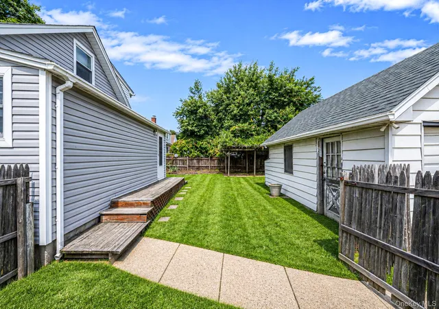 Photo 29 of Sale Pending at 568 N Wellwood Ave, Babylon, NY 11757 | MLS# 1040710 | Listing updated on 2026-10-02