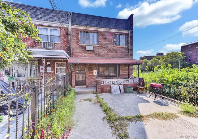 Photo 2 of Multi family home for sale at 789 Autumn Ave, New York, NY 11208 | MLS# 1040727 | Listing updated on 2026-08-20
