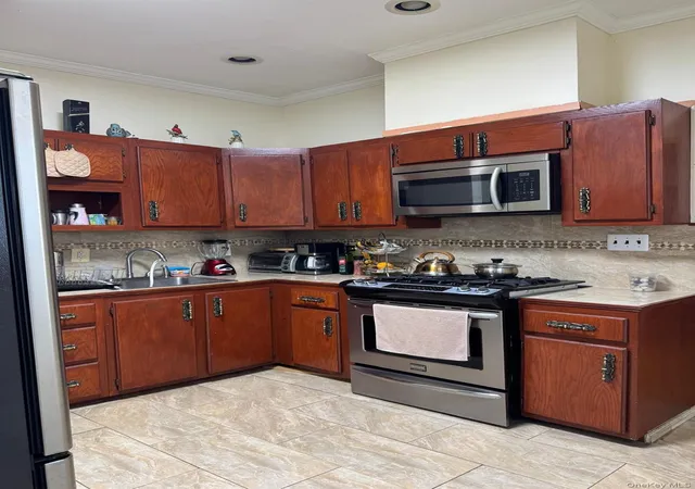 3rd image of 365 Sheridan St, Hempstead, NY 11590 | MLS# 1040747