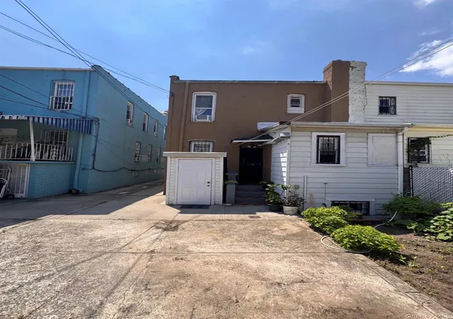 Photo 2 of House for sale at 3127 84th Street, New York, NY 11370 | MLS# 1040778 | Listing updated on 2026-08-30