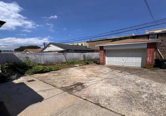 Photo 3 of House for sale at 3127 84th Street, New York, NY 11370 | MLS# 1040778 | Listing updated on 2026-08-30