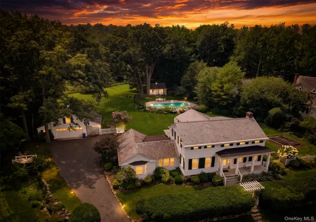 Photo 1 of Single family home for sale at 111 Washington Spring Rd, Orangetown, NY 10964 | MLS# 1040807 | Listing updated on 2026-10-18