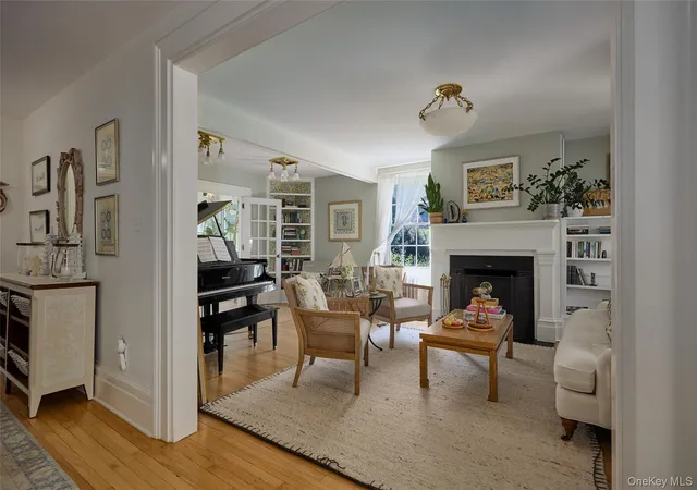 Photo 4 of Single family home for sale at 111 Washington Spring Rd, Orangetown, NY 10964 | MLS# 1040807 | Listing updated on 2026-10-18