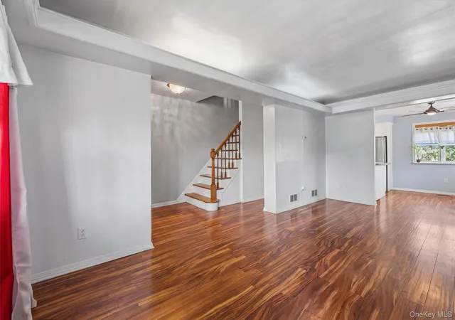 Photo 4 of Sale Pending at 1414 Edwards Ave, New York, NY 10461 | MLS# 1040817 | Listing updated on 2026-10-05