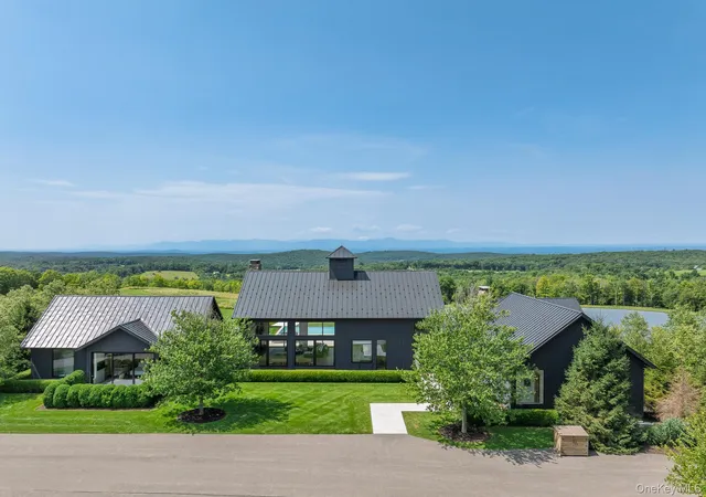 Photo 1 of Mansion for sale at 21 Schoolhouse Rd, Hillsdale, NY 12529 | MLS# 1040841 | Listing updated on 2026-09-04