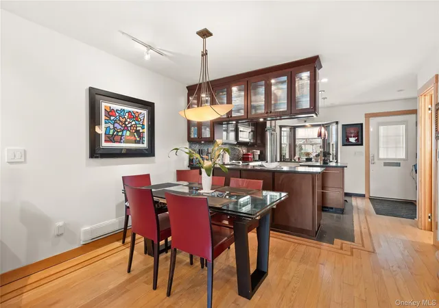 Listing Photo 5 - Condo for sale in building located at 158 Harbor S, Babylon, NY 11701