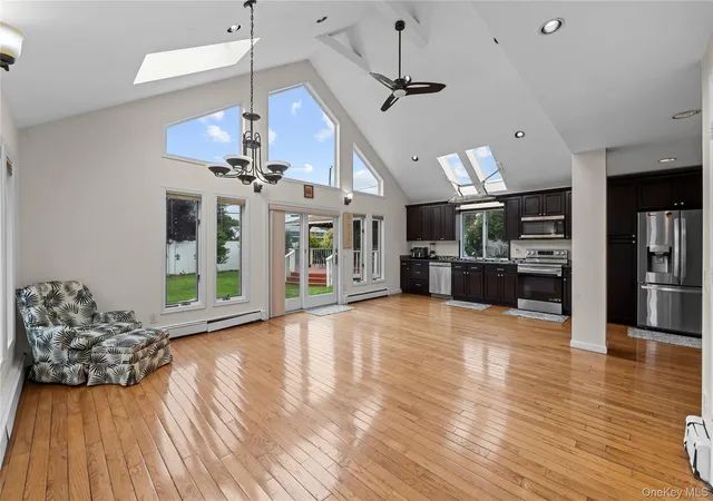 5th image of 78 Pengon Cir, Hempstead, NY 11554 | MLS# 1040869