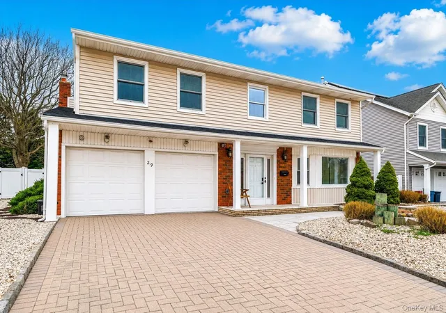 Photo 2 of Single family home for sale at 29 Donna Ln, Hempstead, NY 11561 | MLS# 1040870 | Listing updated on 2026-10-04