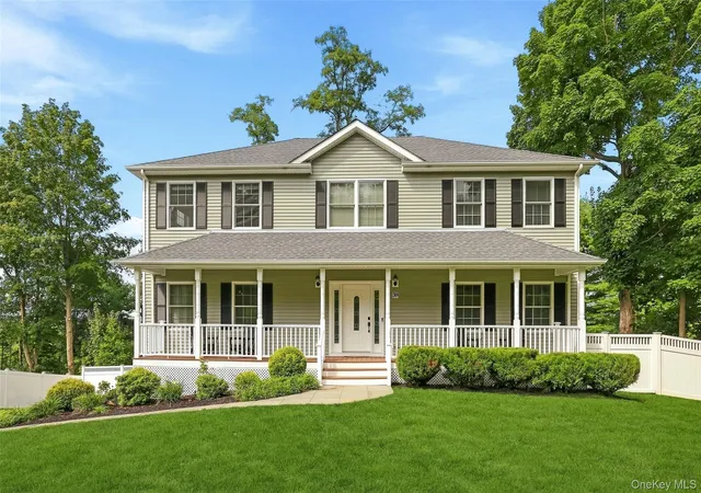 Photo 1 of Single family home for sale at 39 E Hill Rd, Cortlandt, NY 10567 | MLS# 1040877 | Listing updated on 2026-09-15