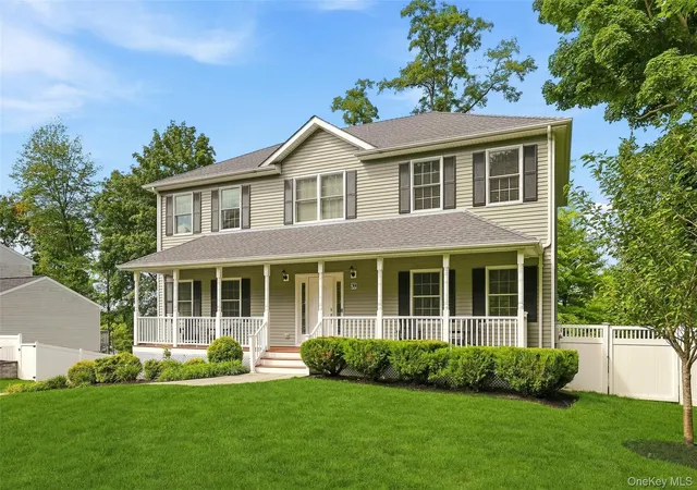 Photo 2 of Single family home for sale at 39 E Hill Rd, Cortlandt, NY 10567 | MLS# 1040877 | Listing updated on 2026-09-15