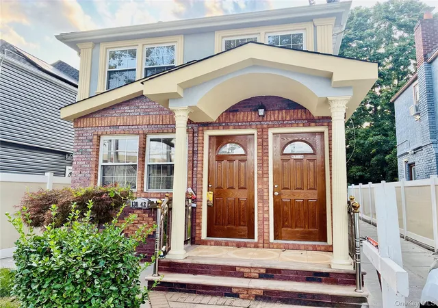 Photo 3 of Multi family home for sale at 130 42 Vanwyck Exp, New York, NY 11420 | MLS# 1040907 | Listing updated on 2026-08-22