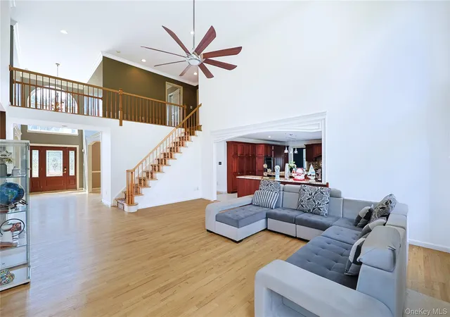 Photo 3 of Single family home for sale at 1010 Pine View, New Windsor, NY 12553 | MLS# 1040910 | Listing updated on 2026-08-28