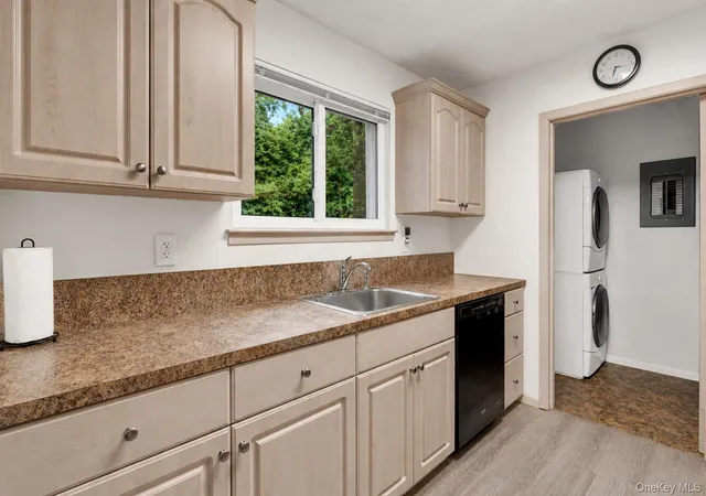 Photo 2 of Sale Pending at 236 Springmeadow Dr #I, Islip, NY 11741 | MLS# 1040917 | Listing updated on 2026-09-28