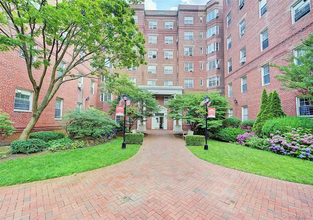 Listing Photo 2 - Condo for sale in building located at 76-36 113Th St, New York, NY 11375 - Unit #5S