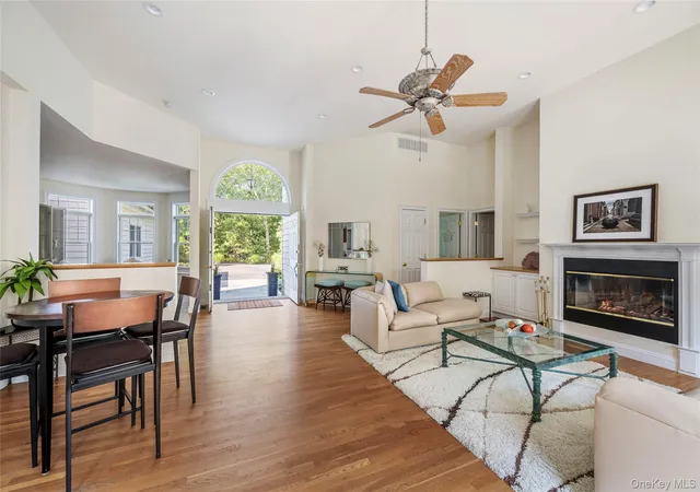 Photo 4 of Sale Pending at 78 Channing Cross, Southampton, NY 11946 | MLS# 1040930 | Listing updated on 2026-10-09