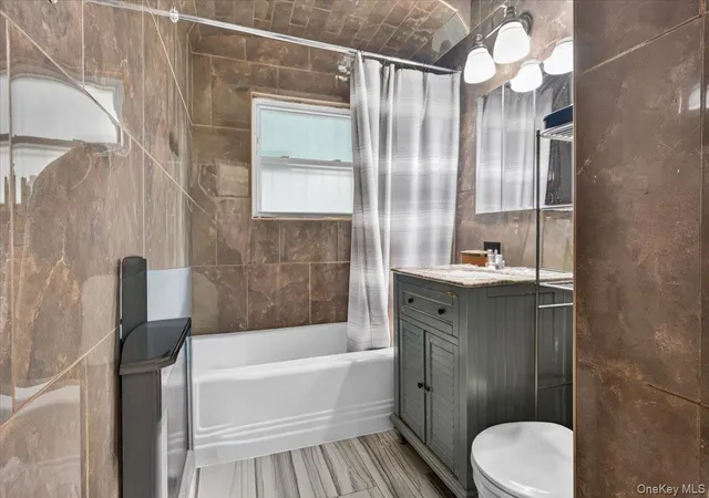 Listing Photo 5 - Condo for sale in building located at 1384 E 16th St, New York, NY 11230