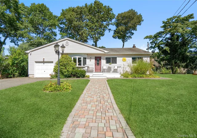 Photo 1 of Single family home for sale at 15 Parkwood Dr, Brookhaven, NY 11951 | MLS# 1040965 | Listing updated on 2026-09-30