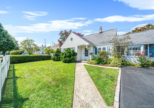 2nd image of 27 Old Farm Rd, Hempstead, NY 11756 | MLS# 1040981