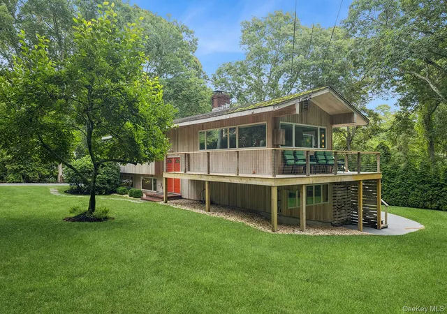 2nd image of 4 Lincoln St, East Hampton, NY 11963 | MLS# 1040984