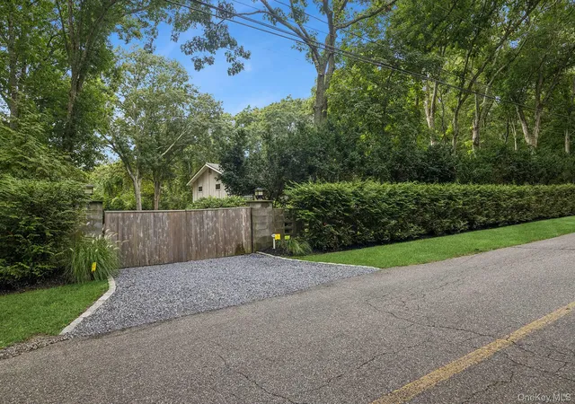 45th image of 4 Lincoln St, East Hampton, NY 11963 | MLS# 1040984