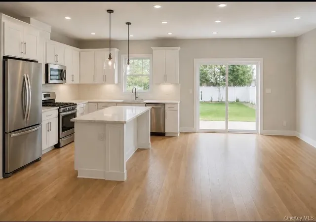 Photo 2 of Single family home for sale at 35 Bedford St, Babylon, NY 11798 | MLS# 1040989 | Listing updated on 2026-10-10