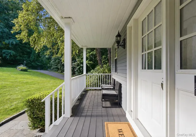 Photo 3 of Single family home for sale at 3 Fermi Ct, Cortlandt, NY 10567 | MLS# 1041040 | Listing updated on 2026-10-05