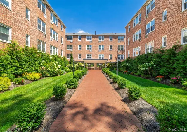 2nd image of 280 Atlantic Ave #116, Hempstead, NY 11518 | MLS# 1041062