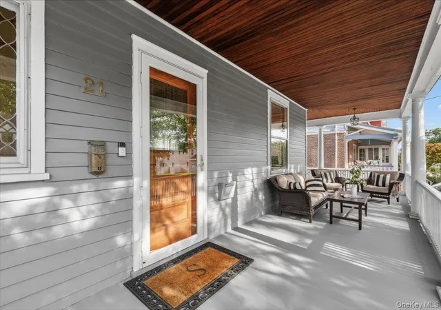 Photo 2 of Single family home for sale at 21 Park Ave, Rye Town, NY 10573 | MLS# 1041112 | Listing updated on 2026-09-27