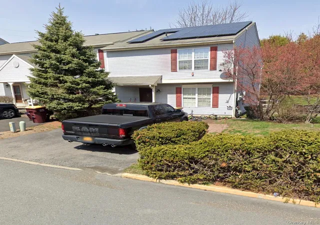 Photo 2 of Single family home for sale at 37 Marian Ct, Warwick (town), NY 10990 | MLS# 1041145 | Listing updated on 2026-09-02